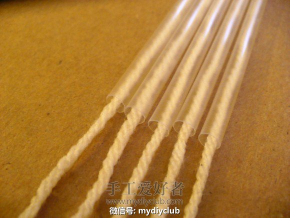 straw-weaving-loom2-580x435.jpg