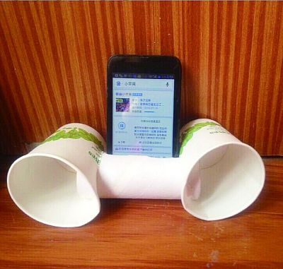 自制的简易扩音器。记者喻莉
